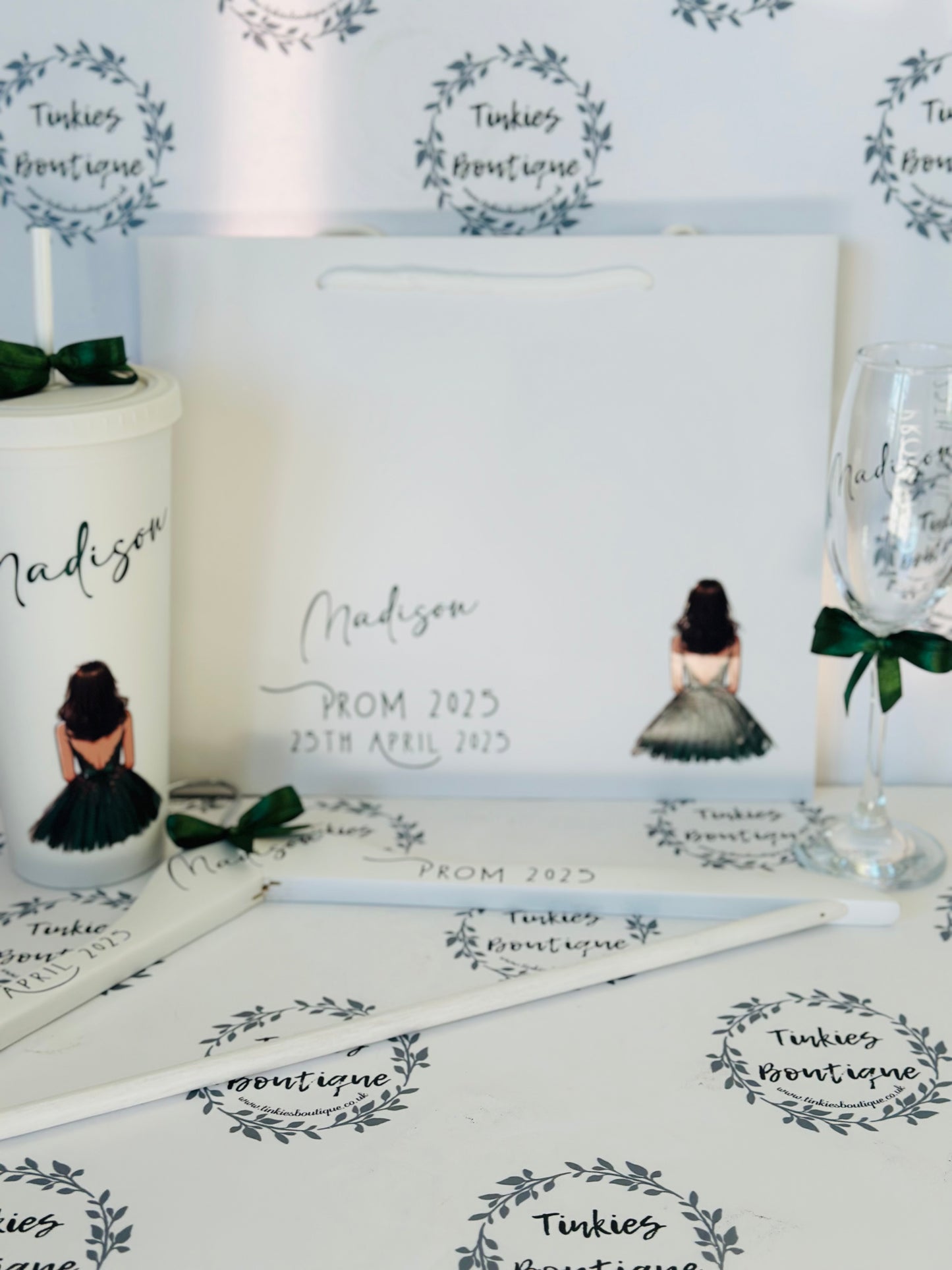 PROM Bundle with Personal Touch - Custom Gifts , School leavers Personalised Prom glass Champagne Flute, Prom 2025, Prom Gift.